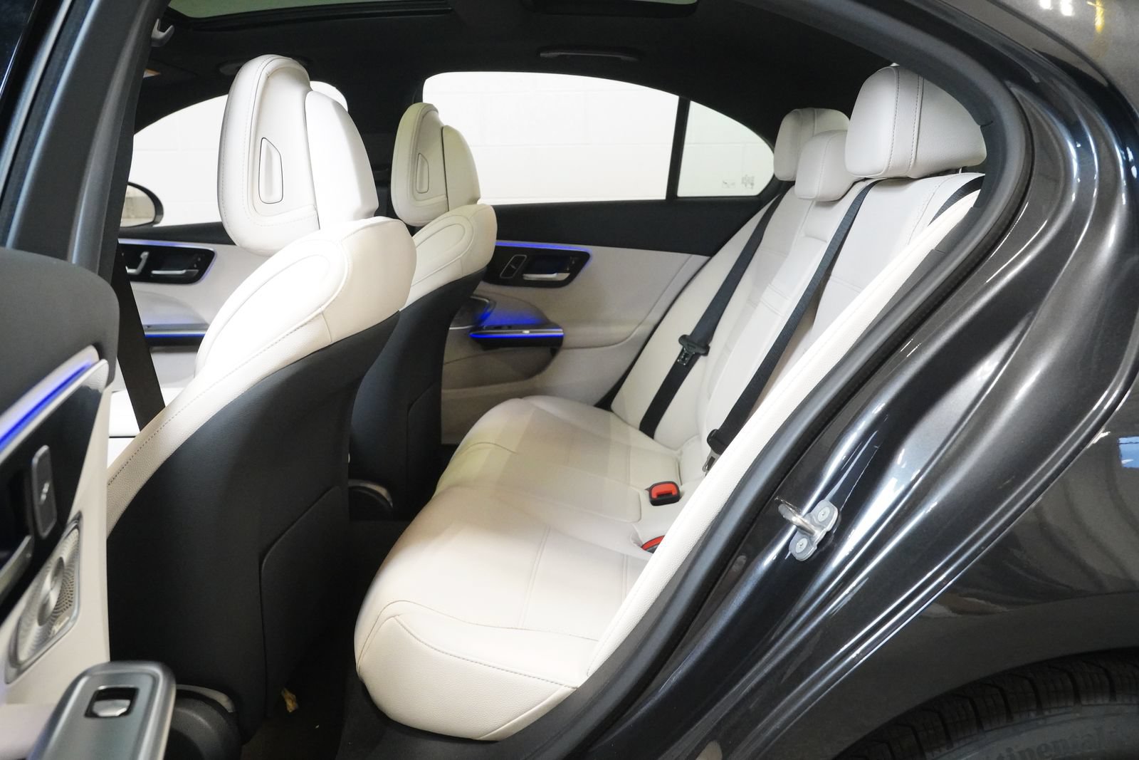 New 2026 Mercedes-Benz C 300 4MATIC Sedan image 16