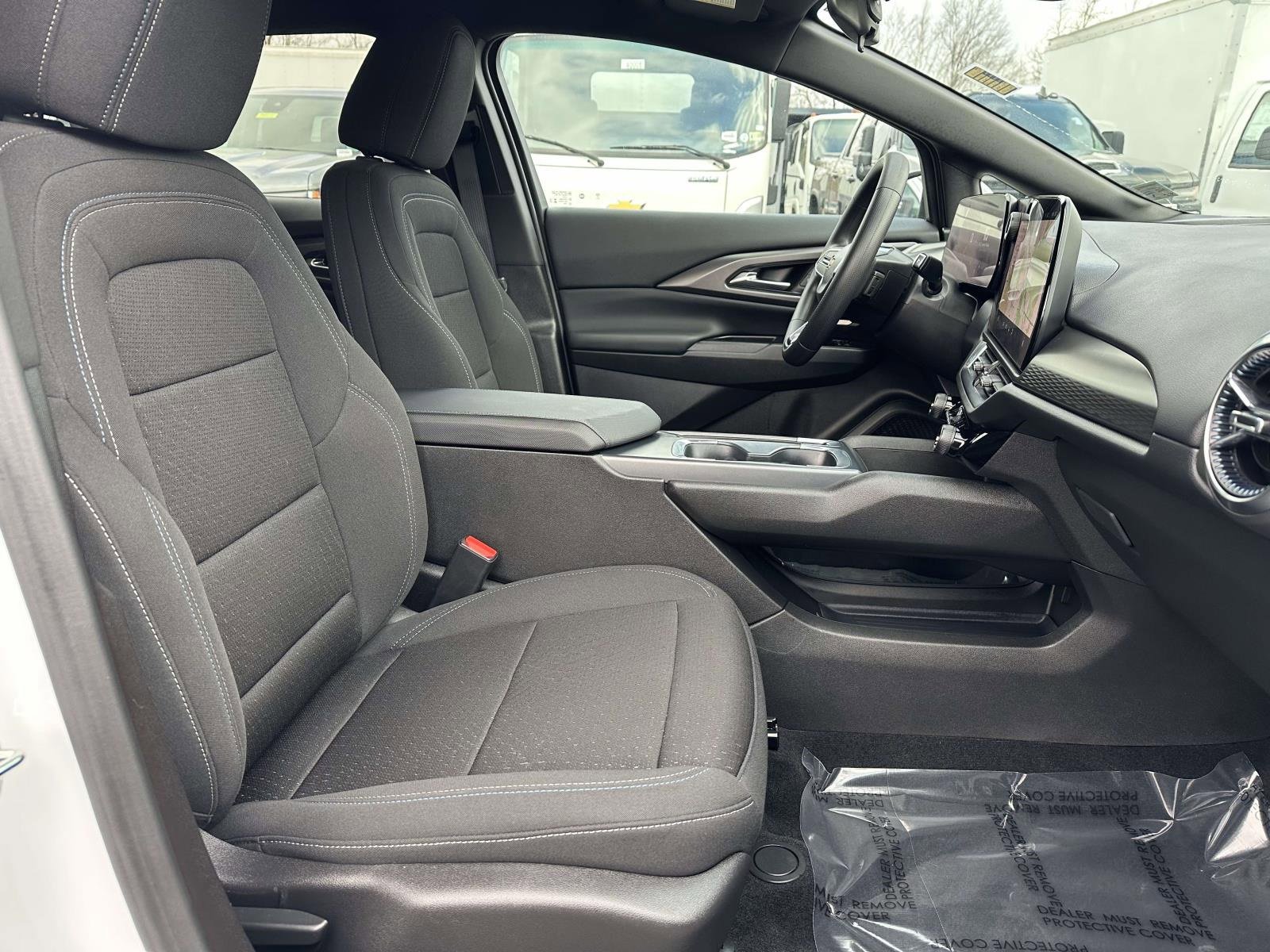 Used 2025 Chevrolet Equinox EV LT image 26