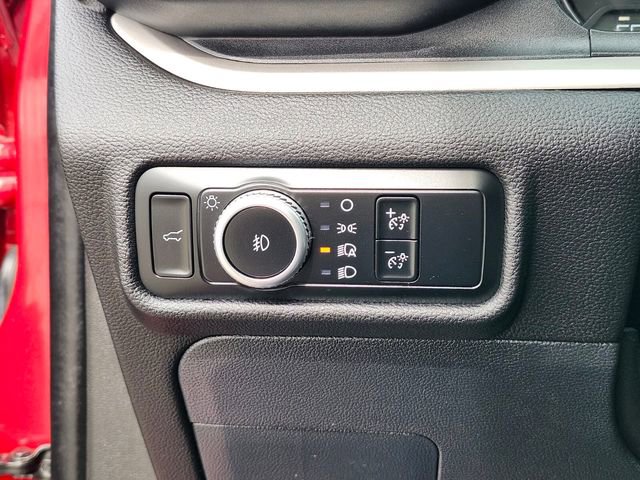 Certified 2022 Ford Explorer XLT w/ Equipment Group 202A image 25