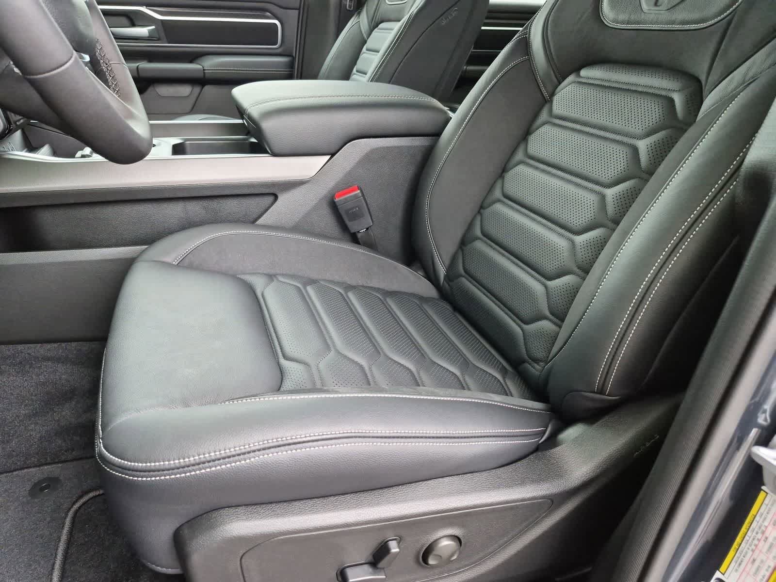 New 2026 RAM 1500 Big Horn AWD/4WD image 17