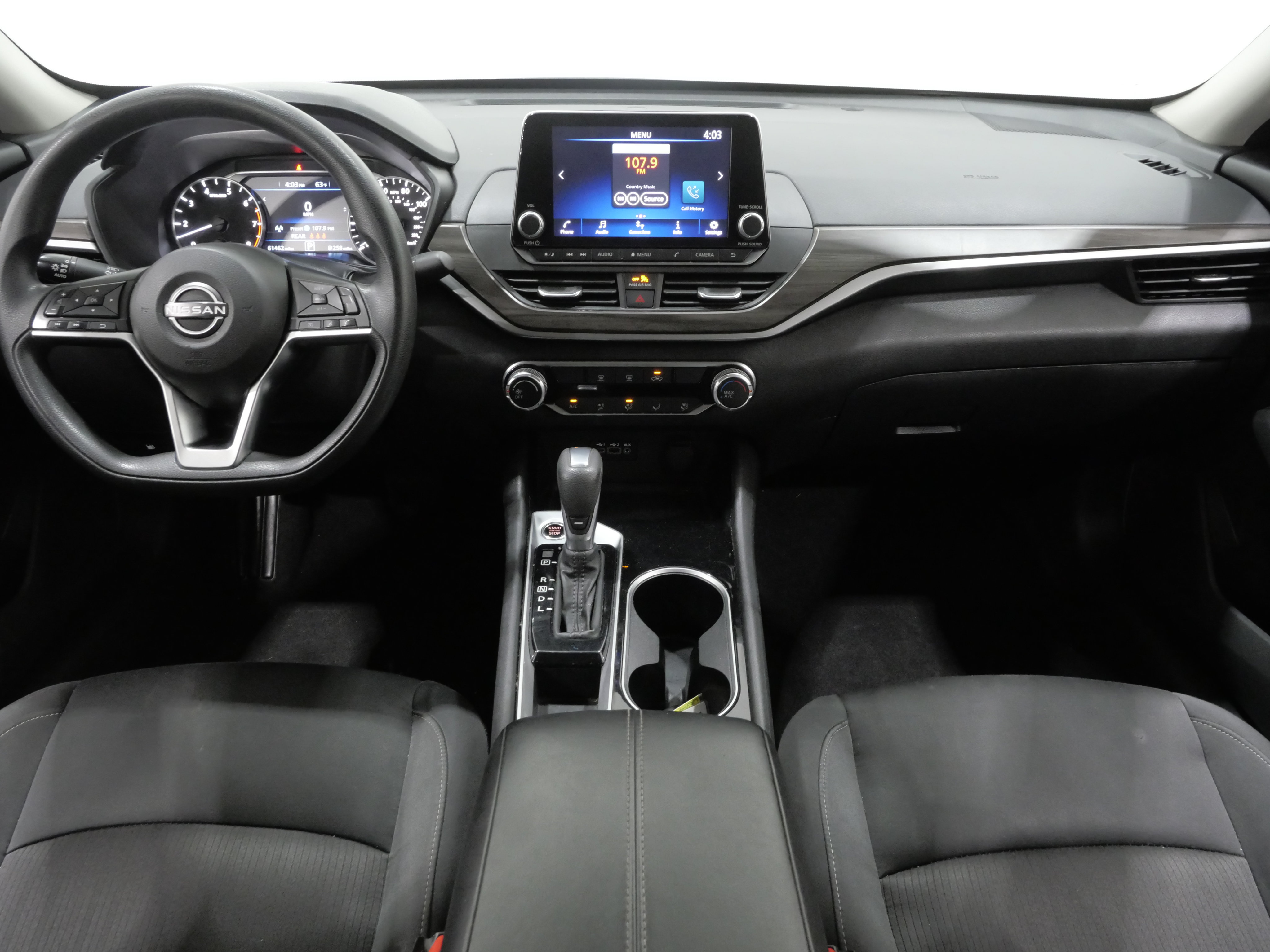 Used 2024 Nissan Altima 2.5 SV FWD image 10