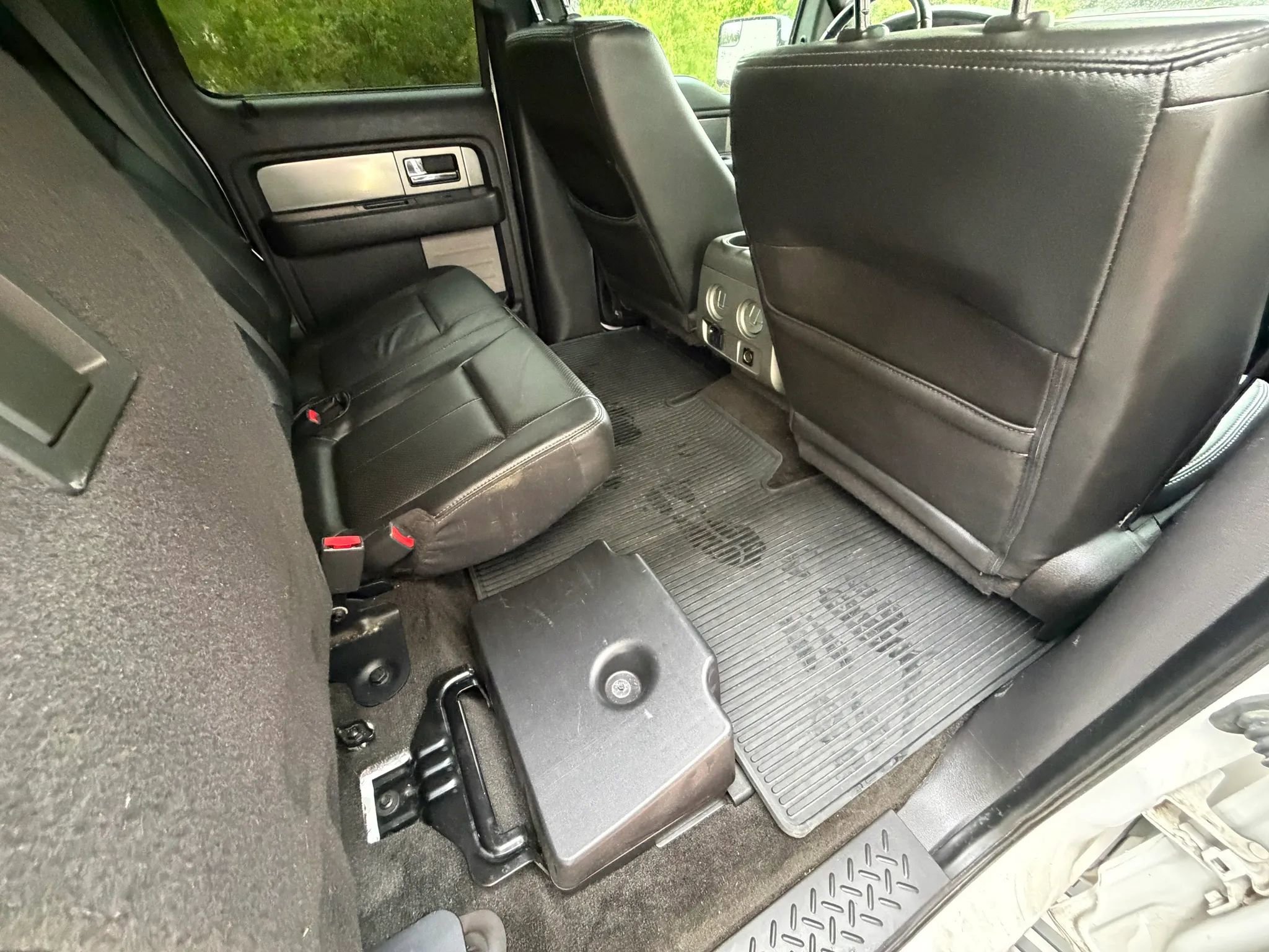 Used 2014 Ford F150 FX4 w/ Equipment Group 402A Luxury AWD/4WD image 29