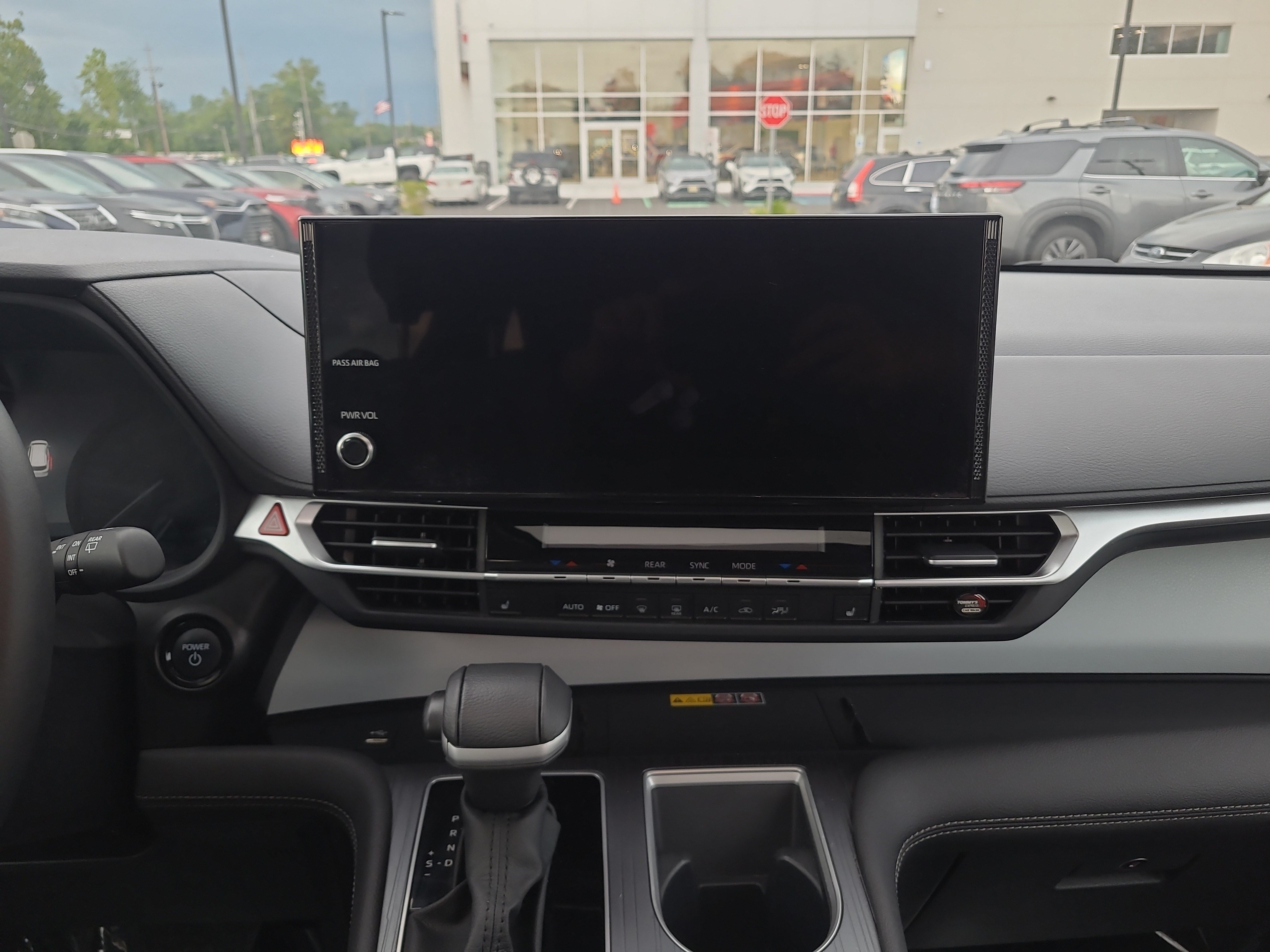 Certified 2025 Toyota Sienna XLE w/ XLE Plus Package AWD/4WD image 20