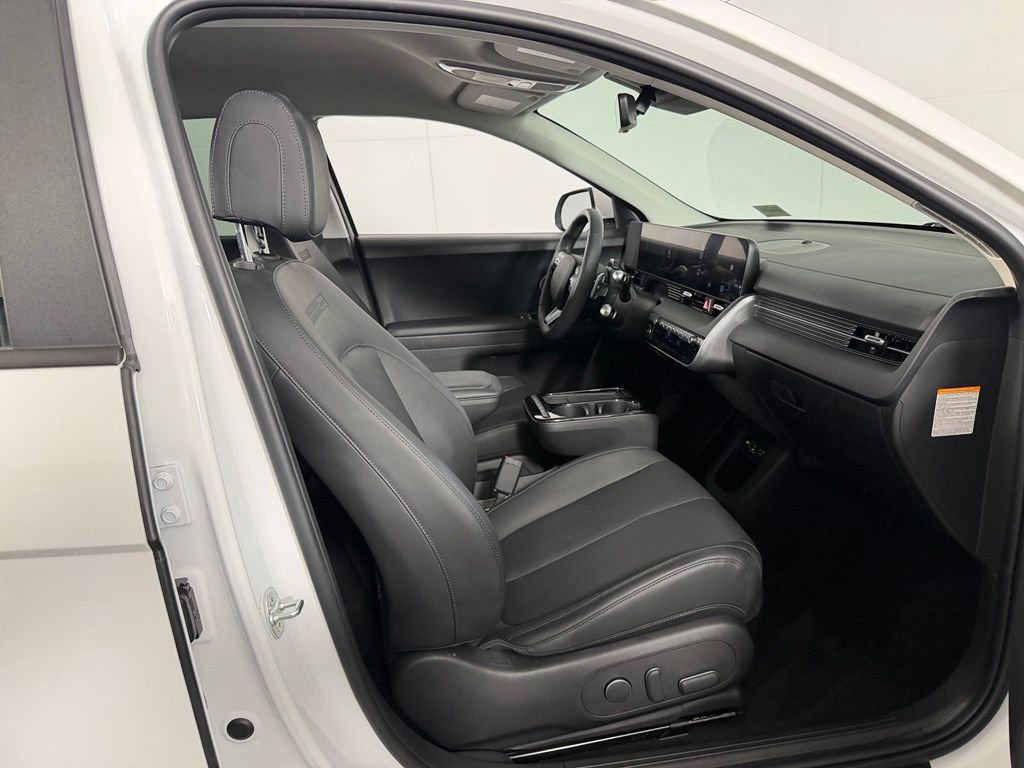 Used 2025 Hyundai Ioniq 5 SEL AWD/4WD image 31