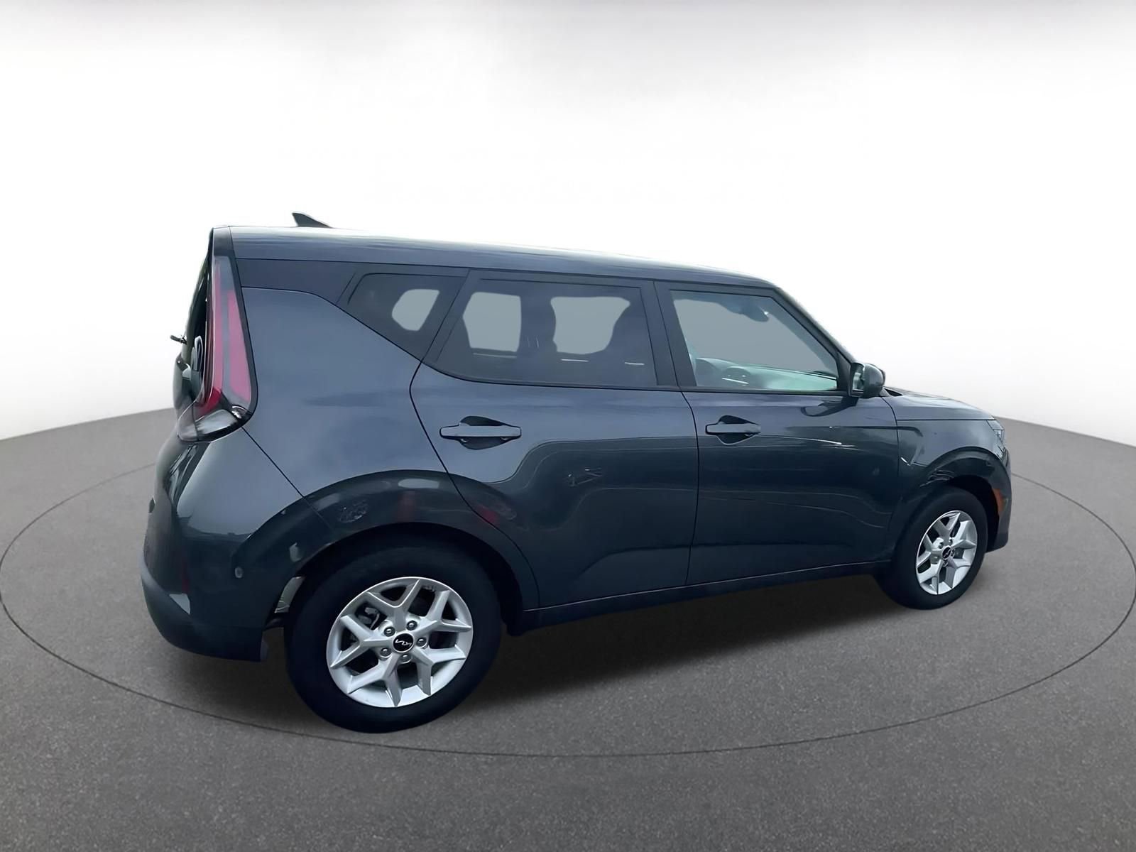 Used 2025 Kia Soul LX w/ LX Technology Package image 15