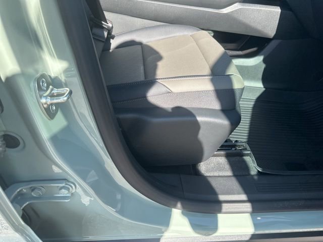New 2026 Chevrolet Equinox LT w/ Convenience Package II FWD image 33