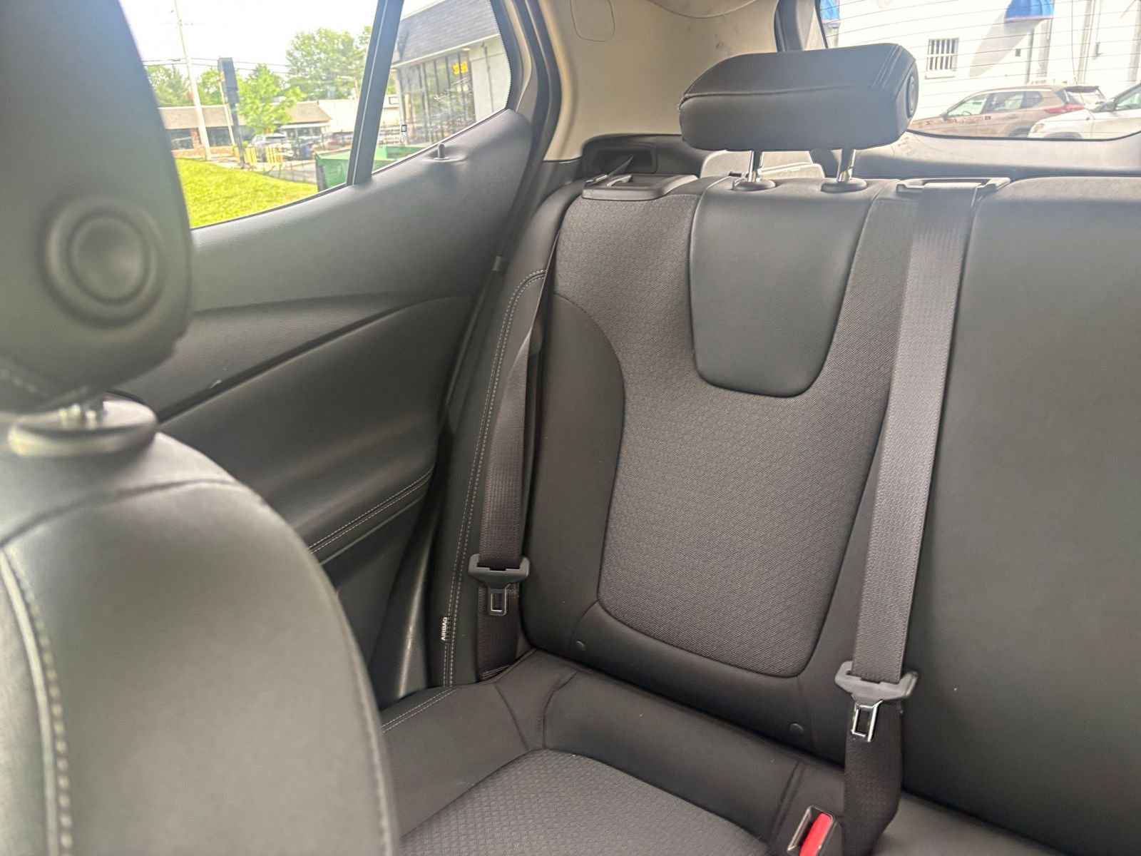 Used 2025 Buick Encore GX Preferred FWD image 38