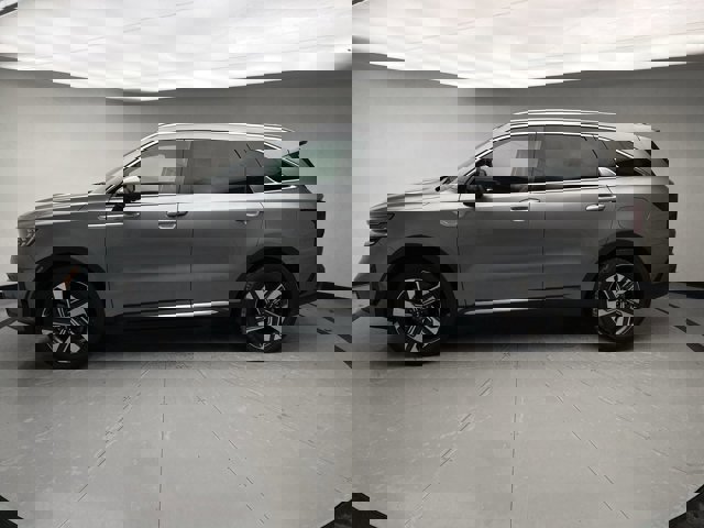 Used 2023 Kia Sorento SX Prestige w/ Panoramic Sunroof Package image 2