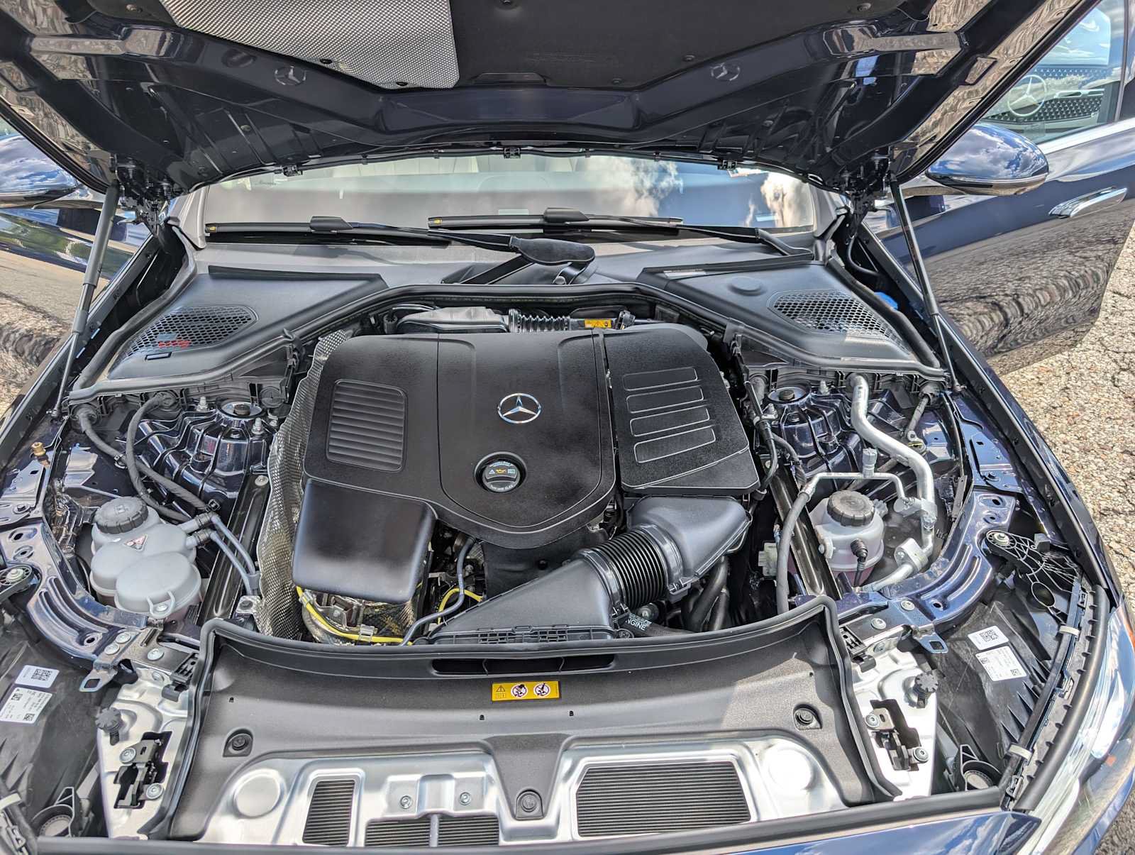 New 2027 Mercedes-Benz E 350 4MATIC Sedan image 11