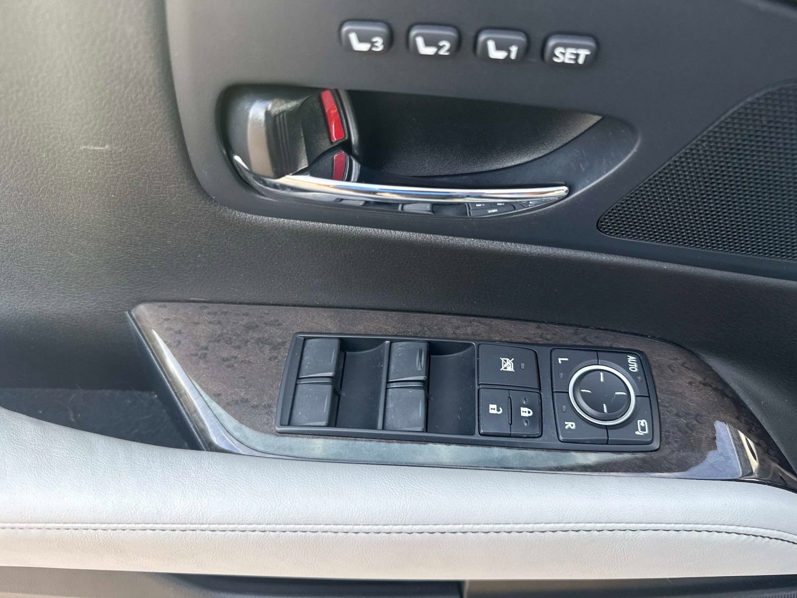 Used 2015 Lexus RX 350 FWD image 18