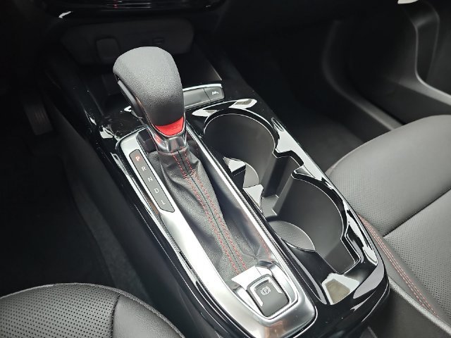 Used 2026 Chevrolet Trax RS FWD image 15