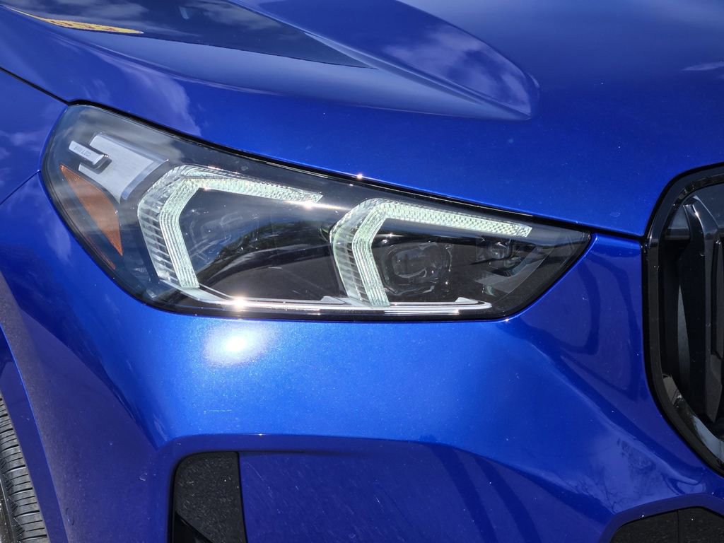 Certified 2025 BMW X1 xDrive28i w/ M Sport Package AWD/4WD image 9