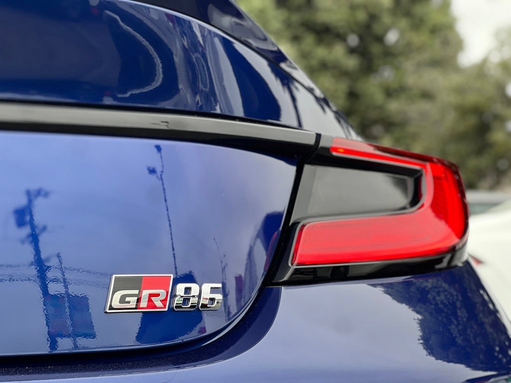 Certified 2025 Toyota GR86 Premium w/ ALL Weather Mat Package (TMS) RWD image 10