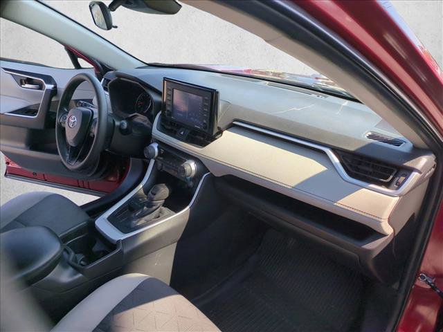 Used 2021 Toyota RAV4 XLE image 19
