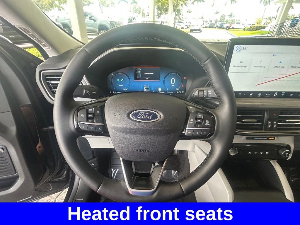 Certified 2024 Ford Escape SE w/ PHEV Premium Package image 17