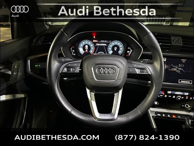 Used 2020 Audi Q3 2.0T Premium w/ Convenience Package AWD/4WD image 17
