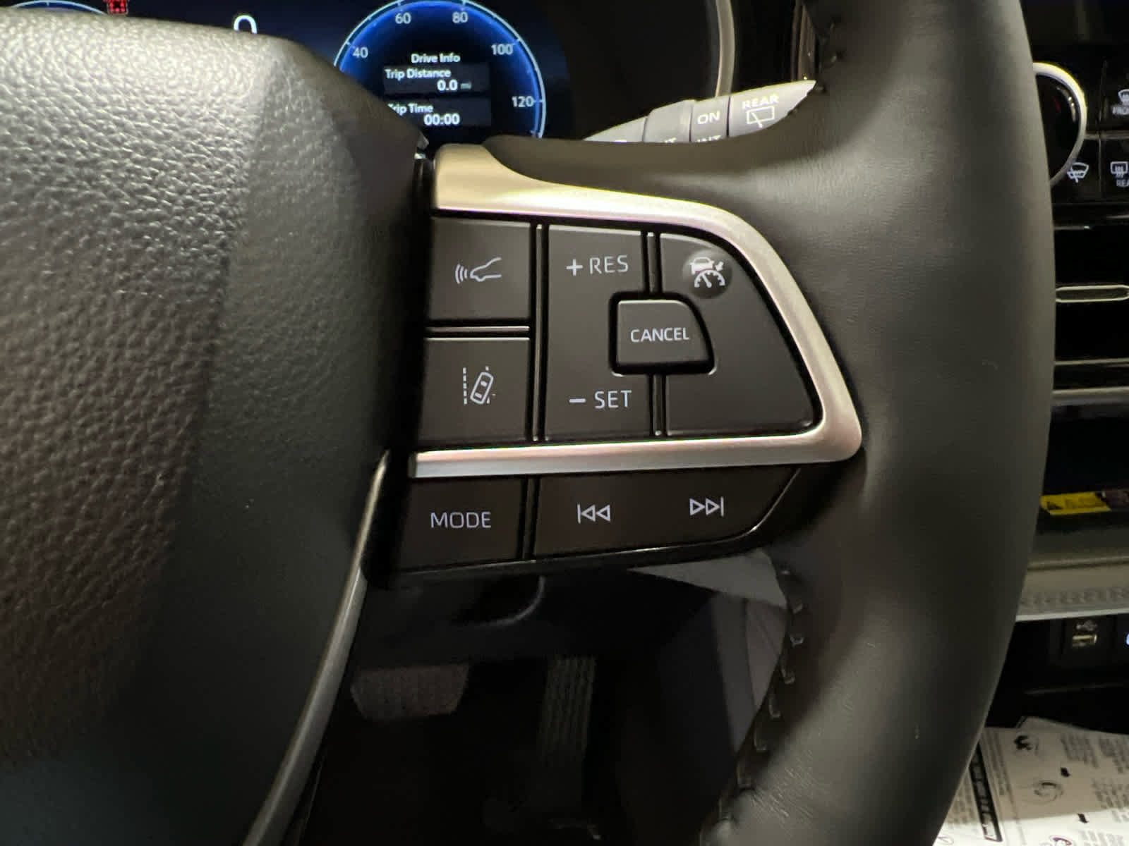 New 2026 Toyota Highlander Limited image 24