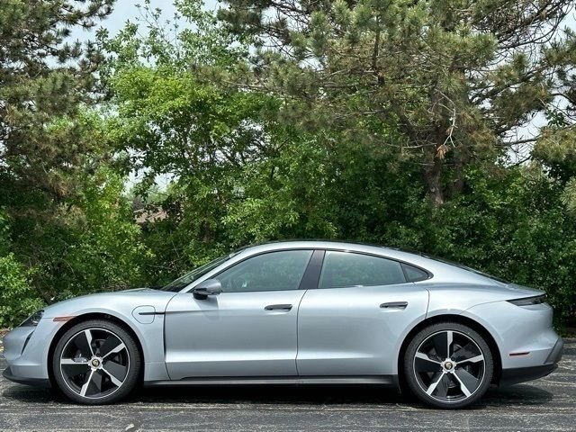 New 2023 Porsche Taycan image 2