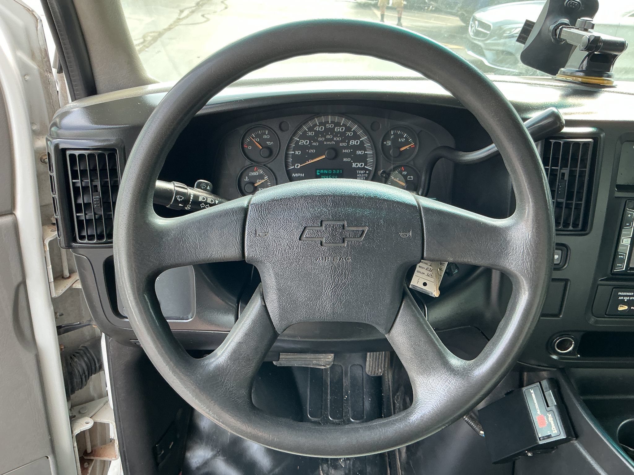 Used 2005 Chevrolet Express 3500 RWD image 16