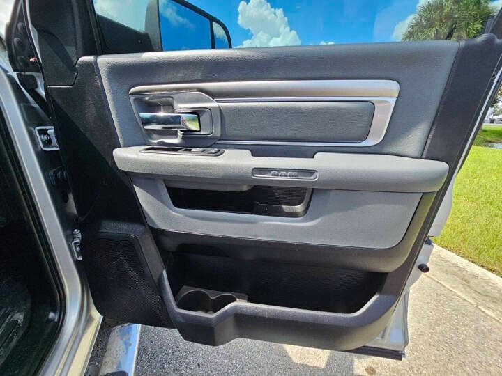 Used 2018 RAM 2500 SLT image 16