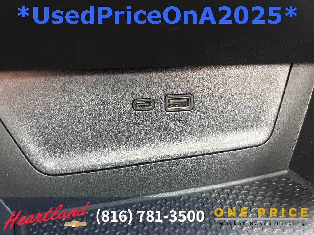 Used 2025 Chevrolet Equinox RS image 41