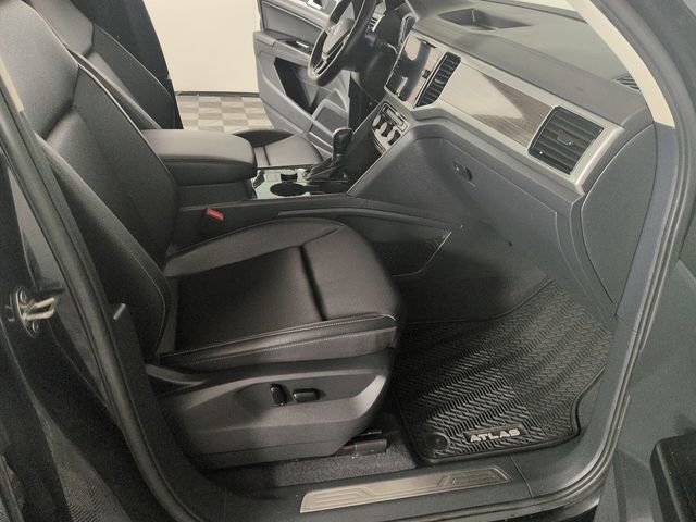 Used 2019 Volkswagen Atlas SEL R-Line AWD/4WD image 31