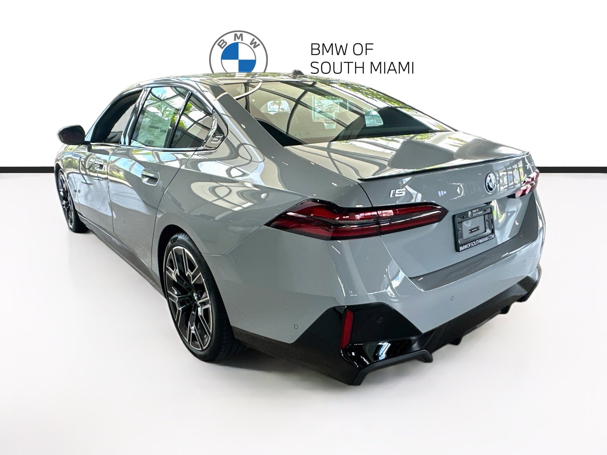 New 2027 BMW i5 eDrive40 w/ M Sport Package RWD image 4