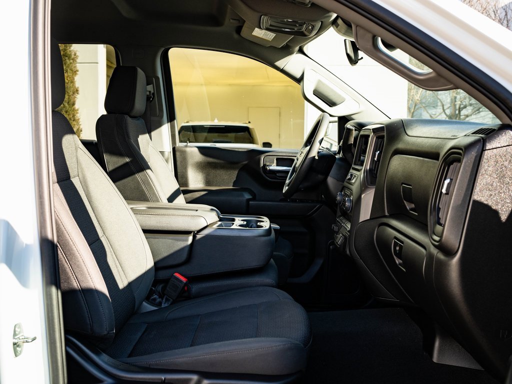 Used 2023 Chevrolet Silverado 1500 W/T w/ WT Value Package image 23