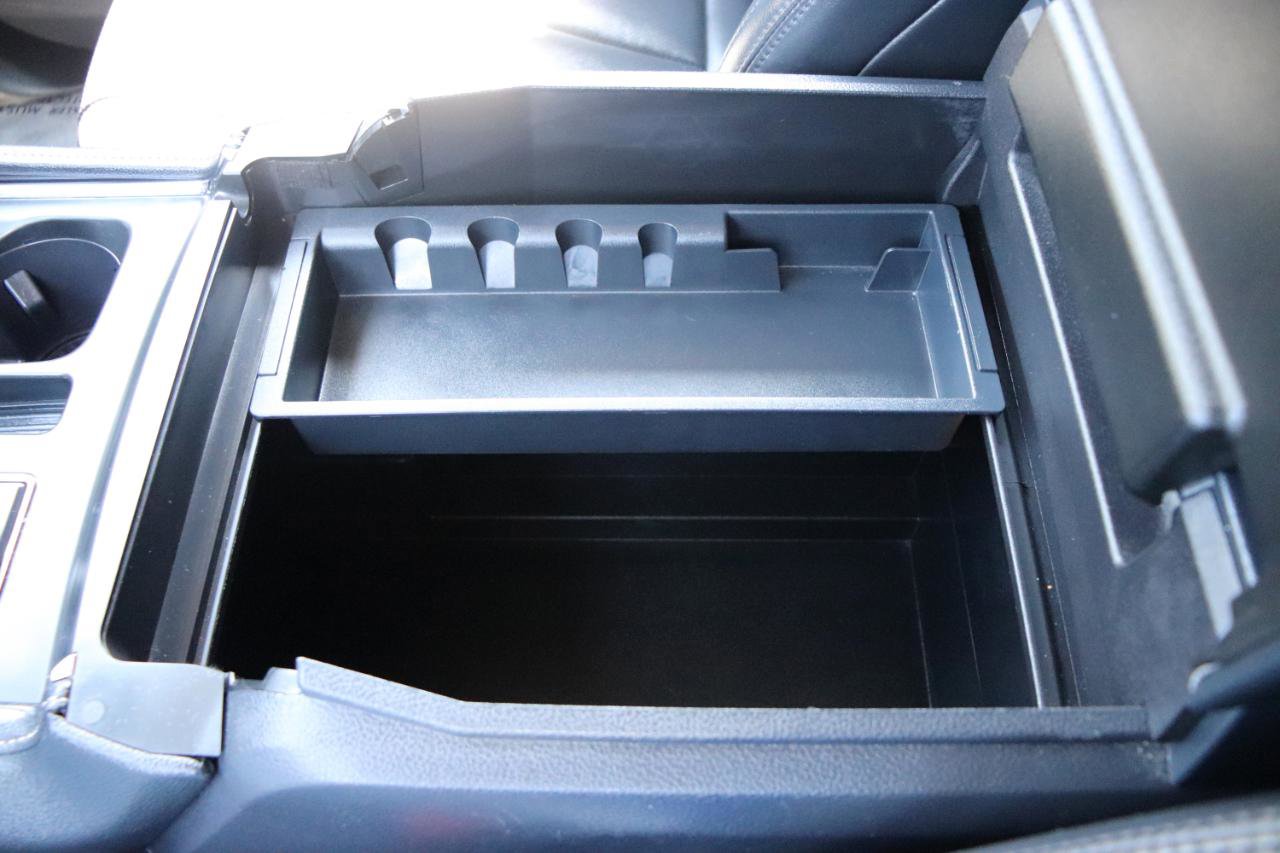 Used 2024 Ford Expedition XLT AWD/4WD image 46
