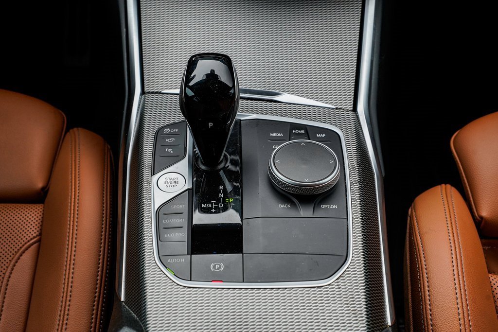 Used 2022 BMW M340i xDrive image 16