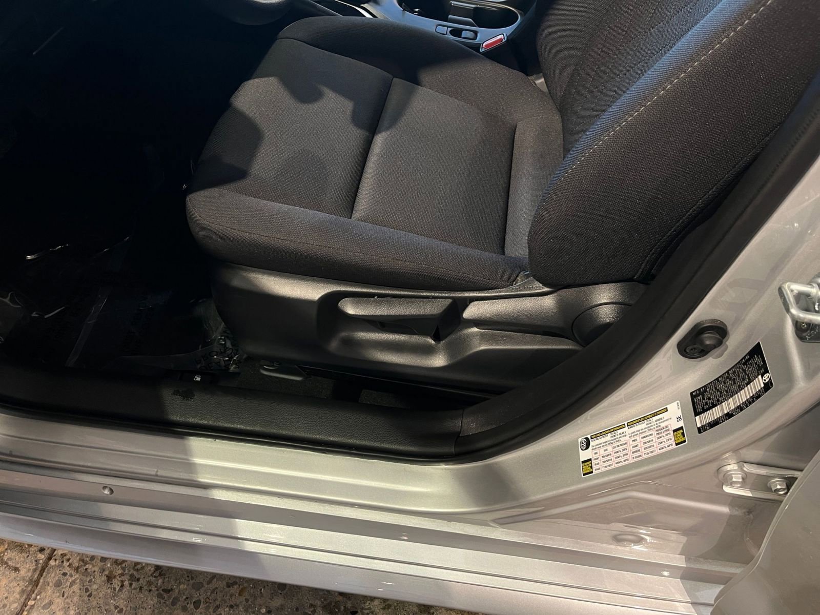 Used 2025 Toyota Corolla LE image 23