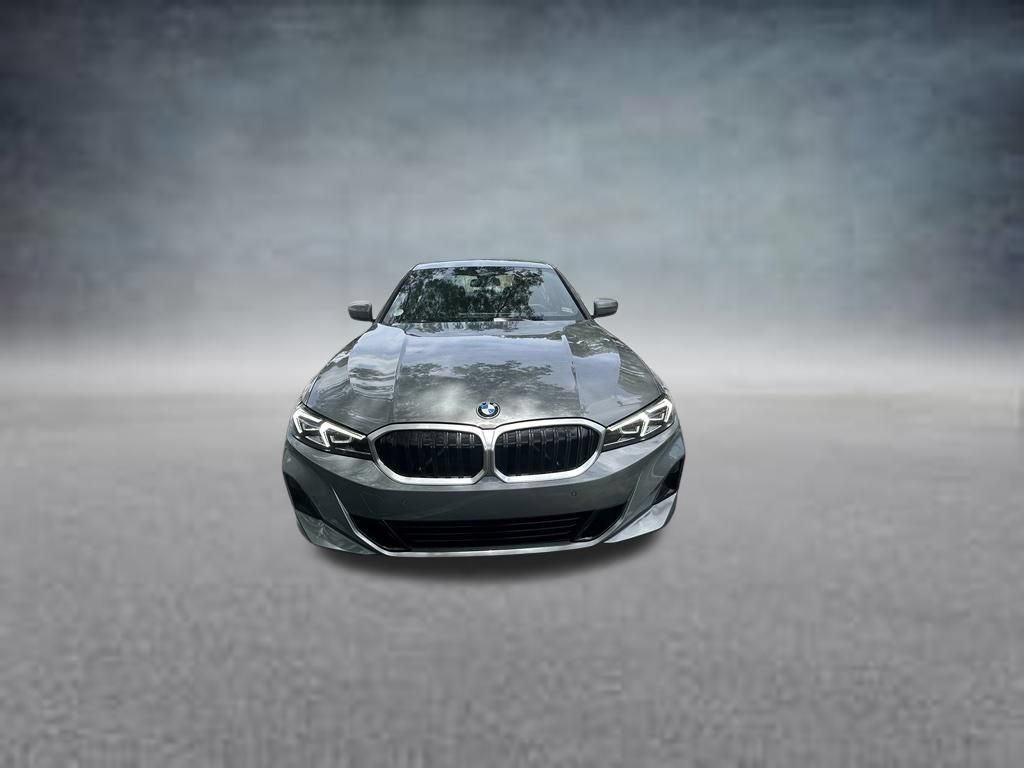 Used 2025 BMW 330i Sedan w/ Convenience Package RWD image 2