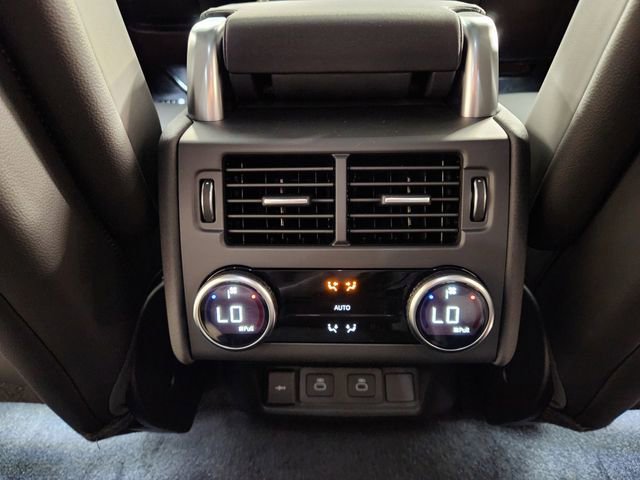 New 2026 Land Rover Discovery S AWD/4WD image 29