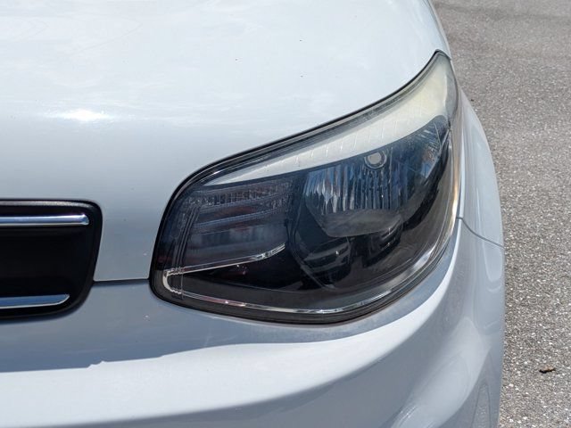Used 2018 Kia Soul FWD image 10