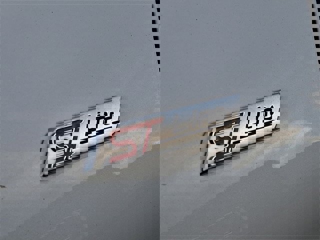 Used 2023 Ford Explorer ST-Line w/ Class IV Trailer Tow Package image 35