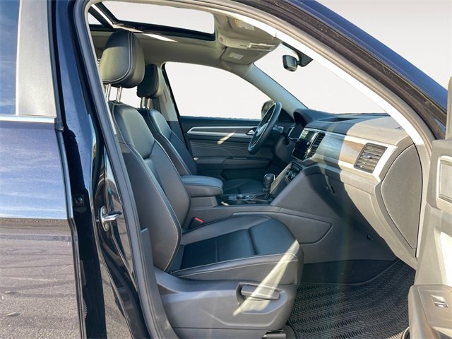 Used 2023 Volkswagen Atlas SE w/ Panoramic Sunroof Package image 15