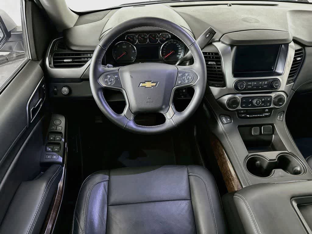 Used 2018 Chevrolet Suburban LT RWD image 10