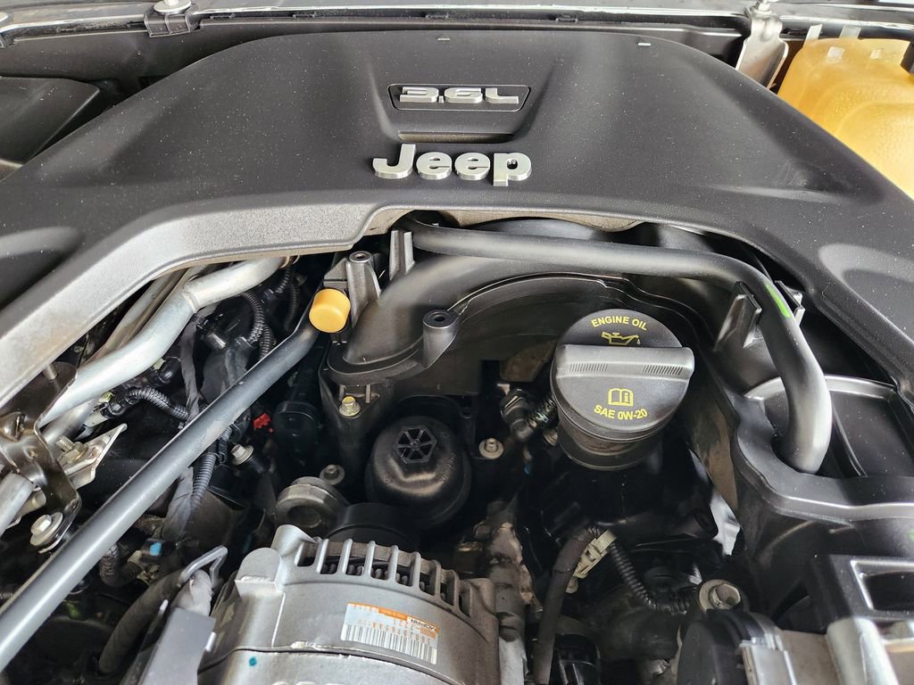 Used 2018 Jeep Wrangler Unlimited Rubicon AWD/4WD image 33