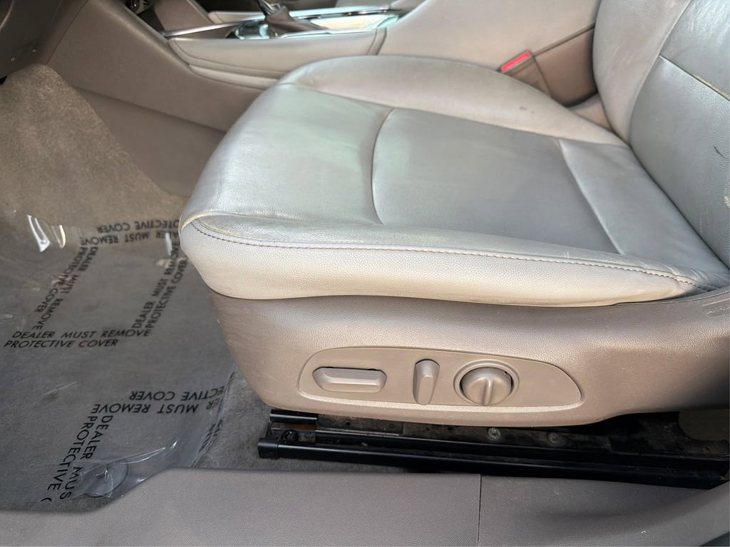 Used 2016 Chevrolet Malibu LT w/ Leather Package image 19