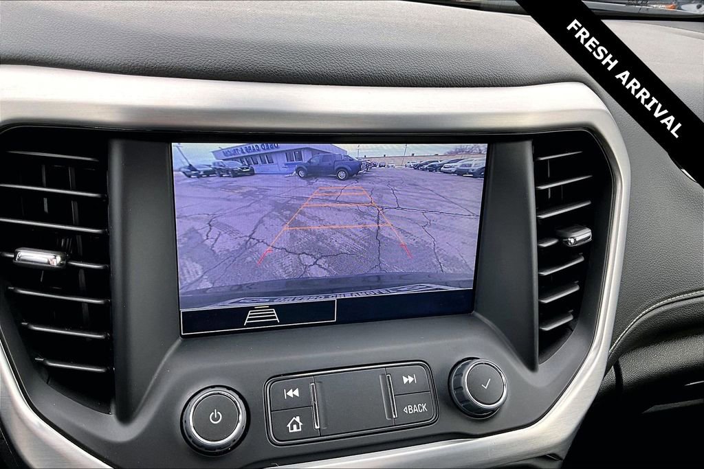 Used 2023 GMC Acadia SLE w/ Driver Convenience Package image 14