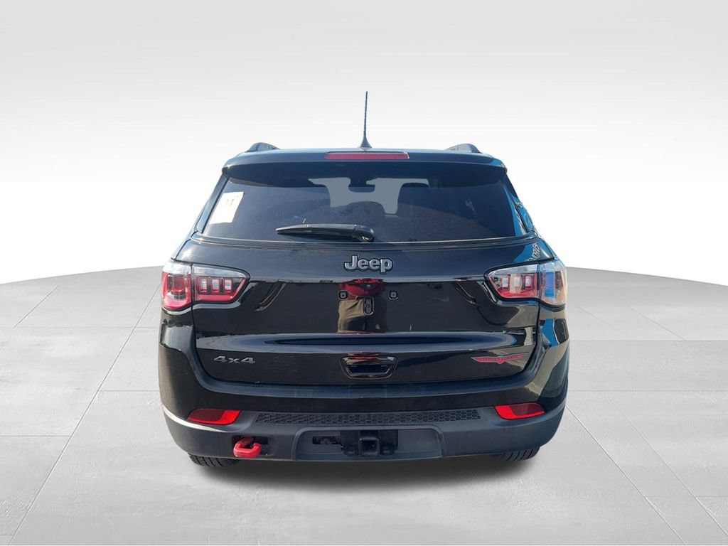 Used 2022 Jeep Compass Trailhawk w/ Trailhawk Convenience Group AWD/4WD image 8