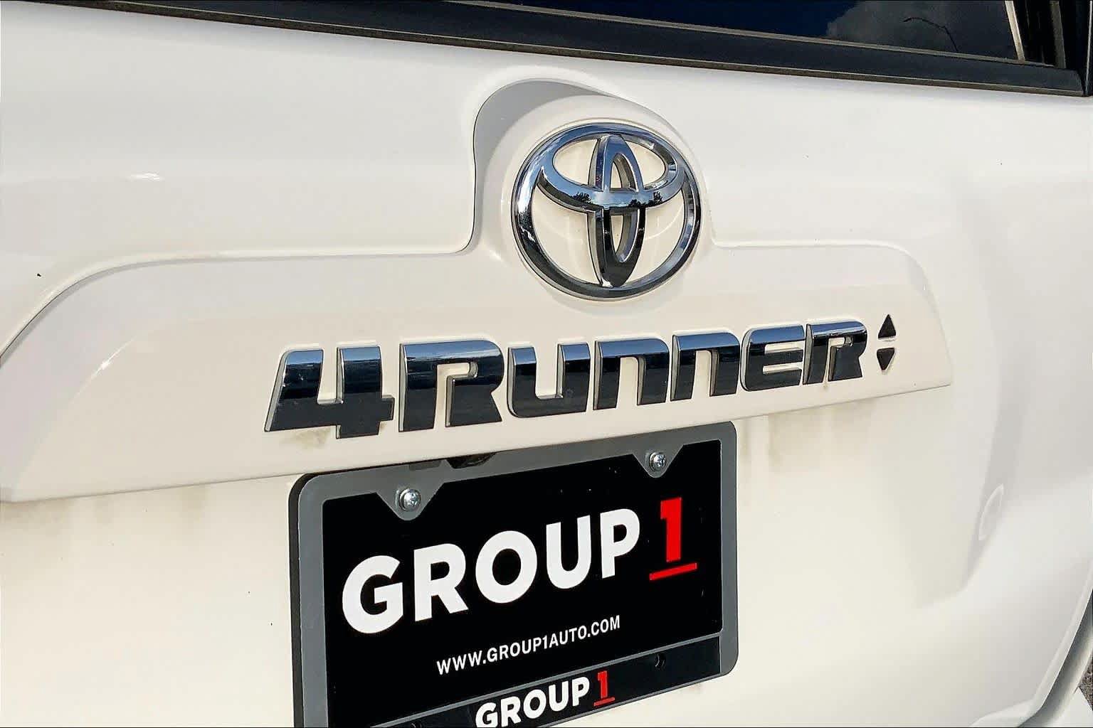 Used 2024 Toyota 4Runner SR5 AWD/4WD image 30