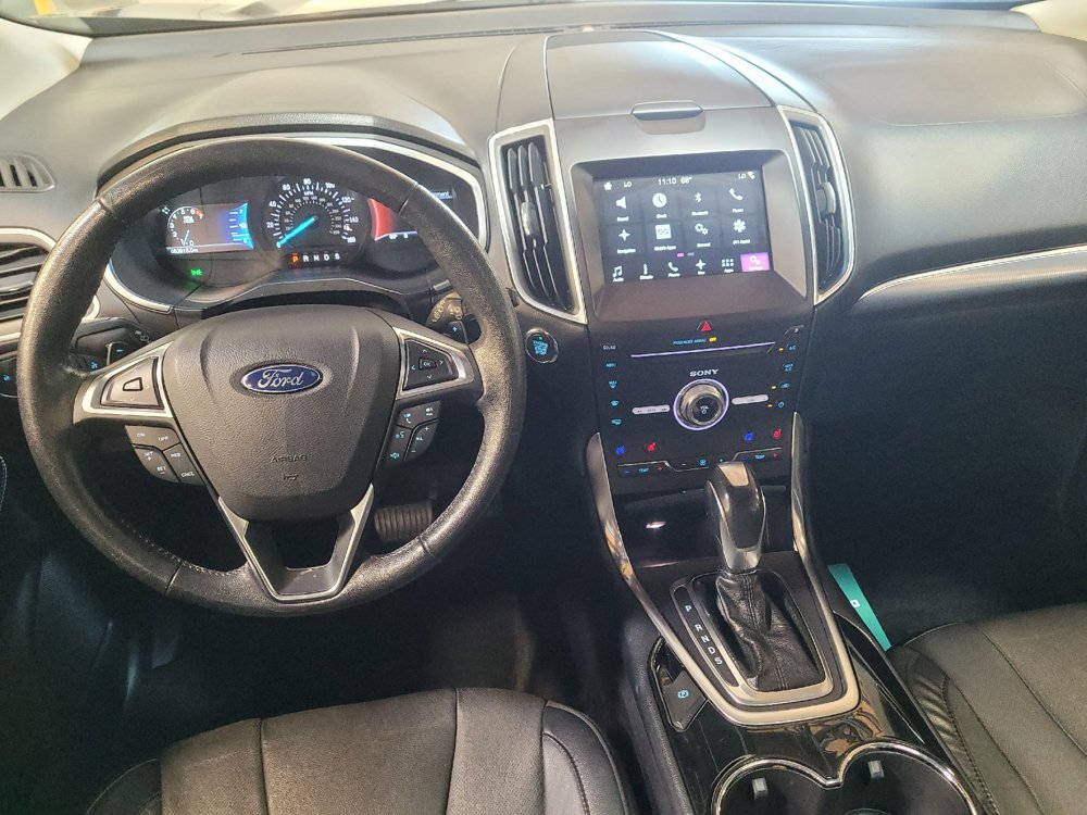 Used 2017 Ford Edge Titanium w/ Equipment Group 301A FWD image 22