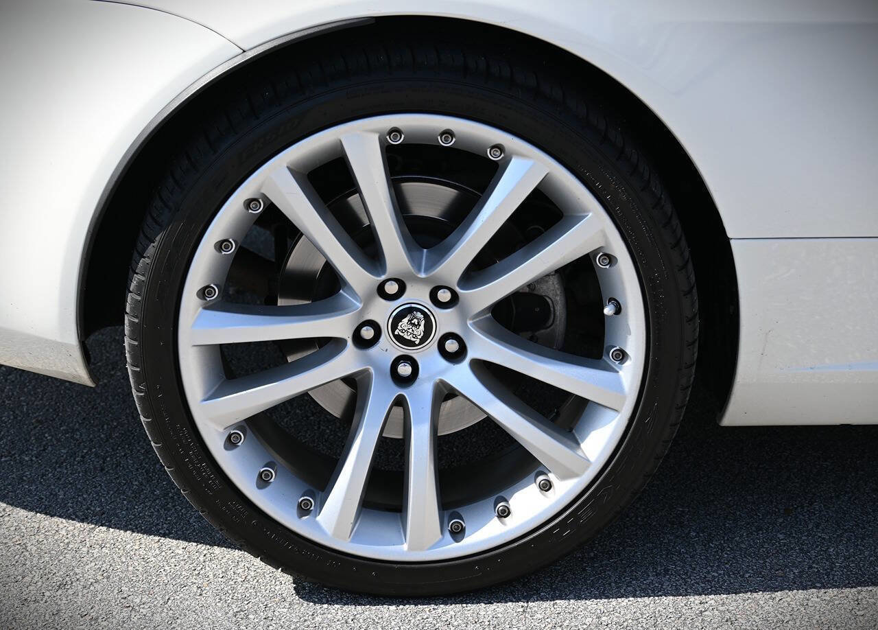 Used 2007 Jaguar XK Convertible image 39