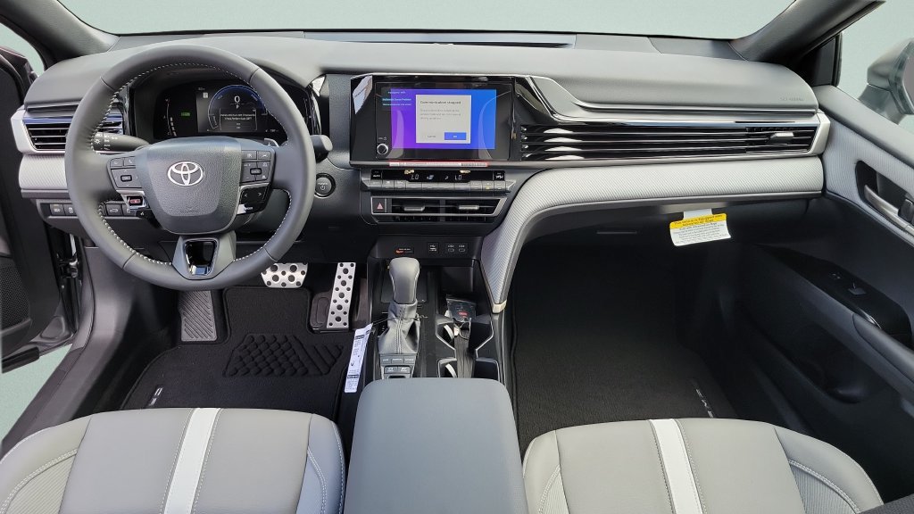 Used 2026 Toyota Camry SE w/ Convenience Package FWD image 11