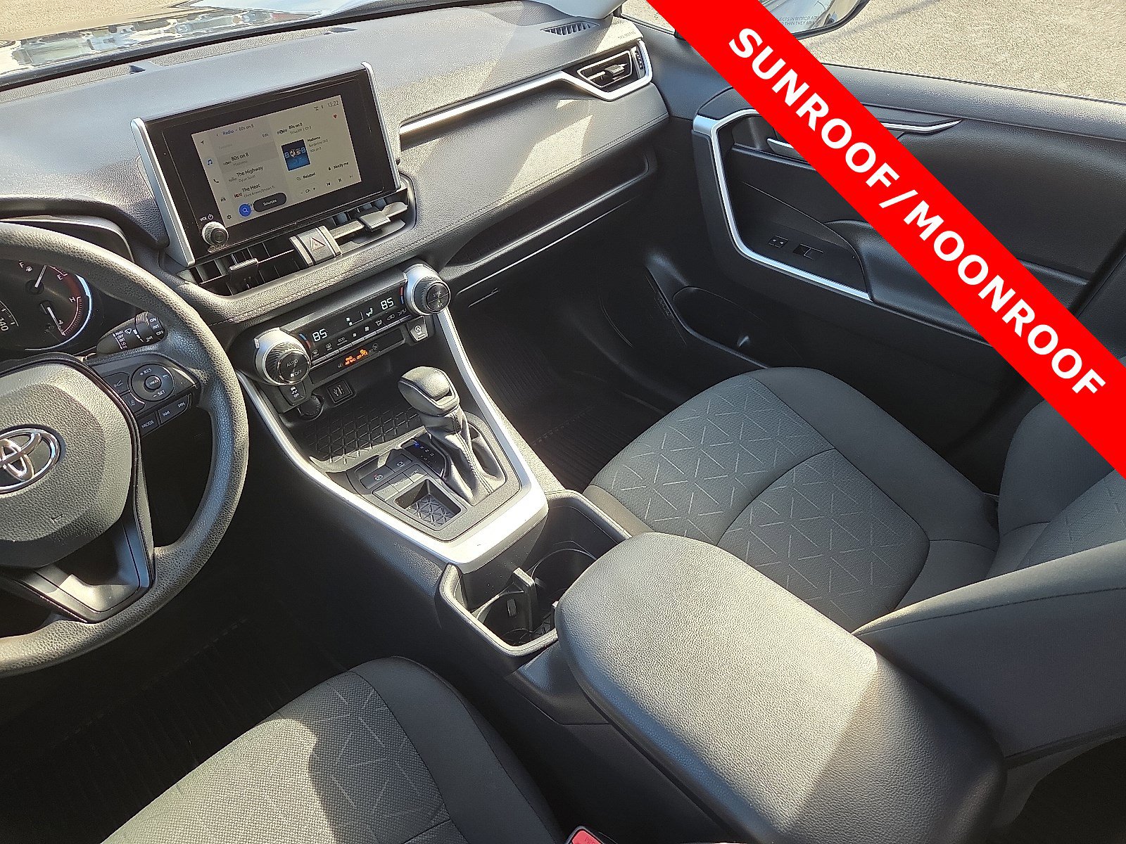 Used 2024 Toyota RAV4 XLE image 12