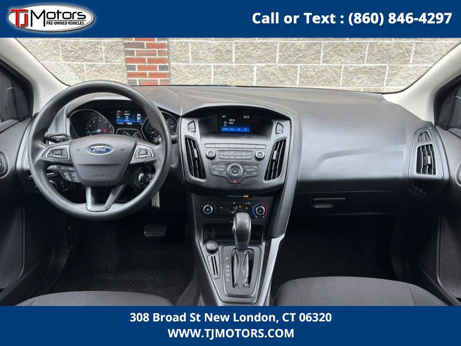 Used 2018 Ford Focus SE image 15