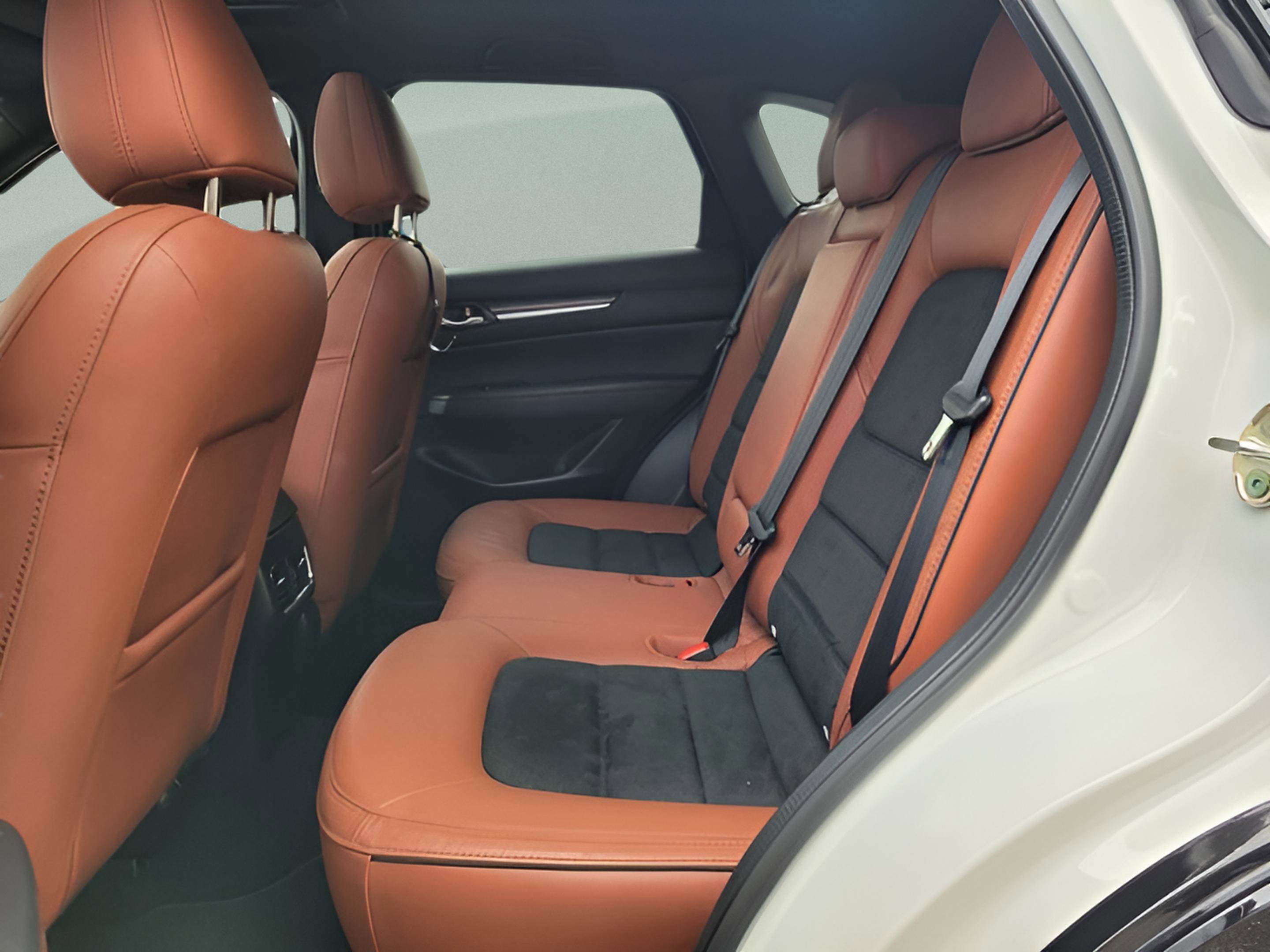 Used 2024 MAZDA CX-5 Carbon Edition image 26