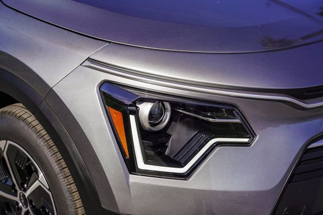 New 2026 Kia Niro LX FWD image 11