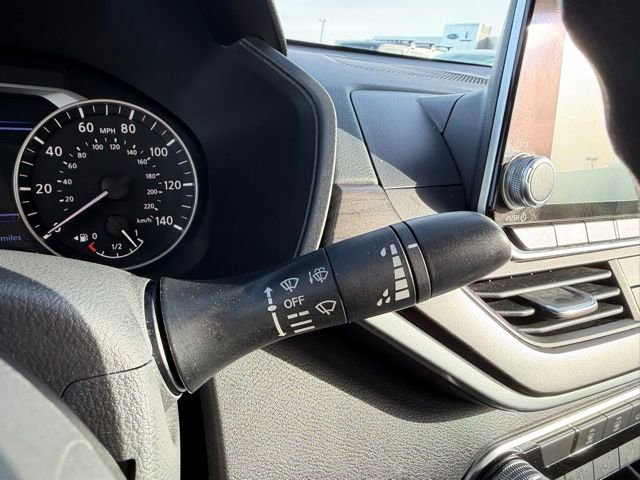 Used 2024 Nissan Altima 2.5 SV image 25